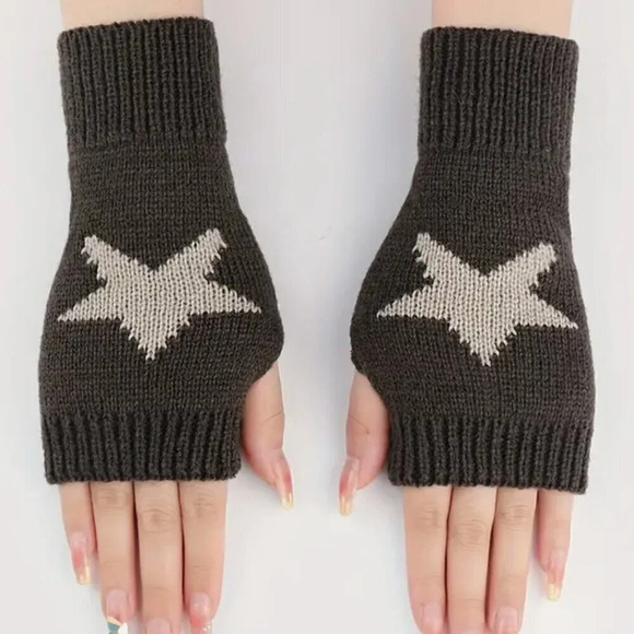 Women's Polyester Knit Fingerless Brown Gloves with Star pattern New - Picture 5 of 5